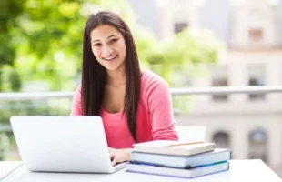 6 Practically Painless Ways to Make Your College Education Application Stand Out