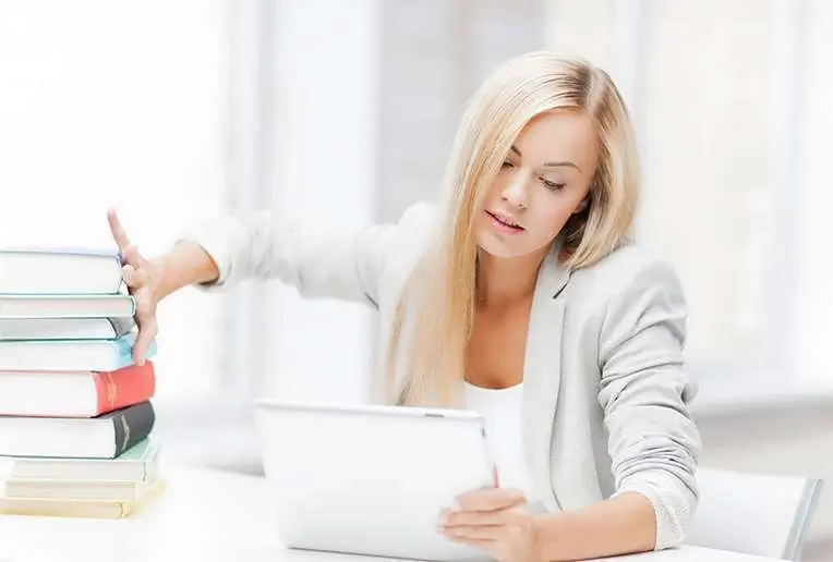 One-on-One Tutoring: Tutors at Your Fingertips