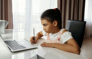 Why More Families Are Choosing to Tutor Online in 2025