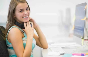 How Online Science Tutoring Builds Curiosity Beyond the Classroom